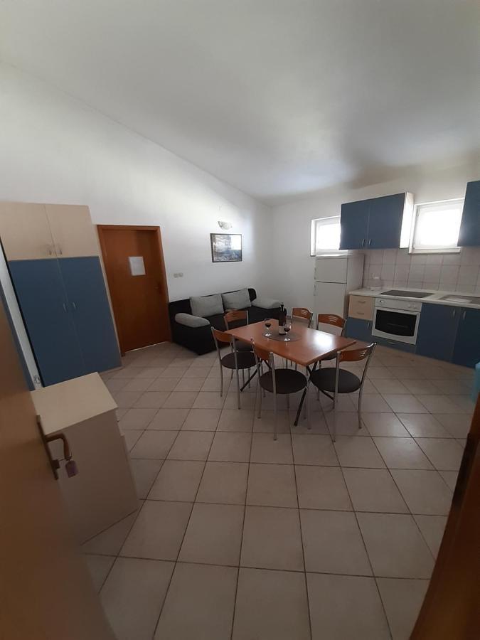 ホテル House Vida Goraleks Baška Voda エクステリア 写真