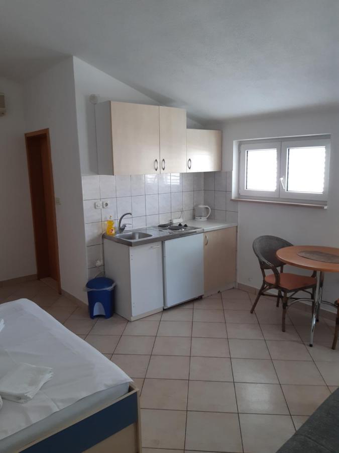 ホテル House Vida Goraleks Baška Voda エクステリア 写真