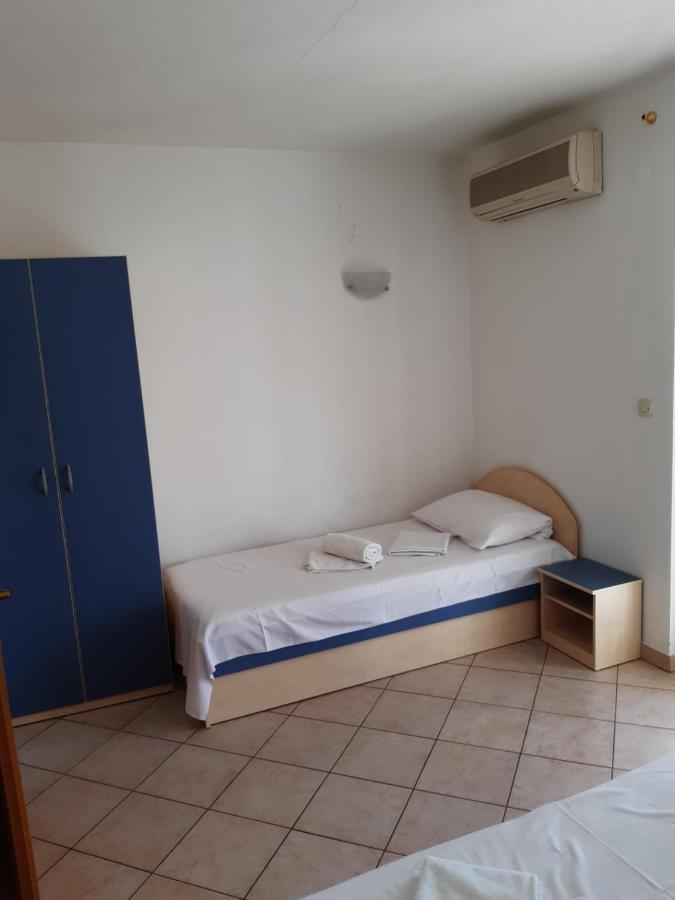 ホテル House Vida Goraleks Baška Voda エクステリア 写真